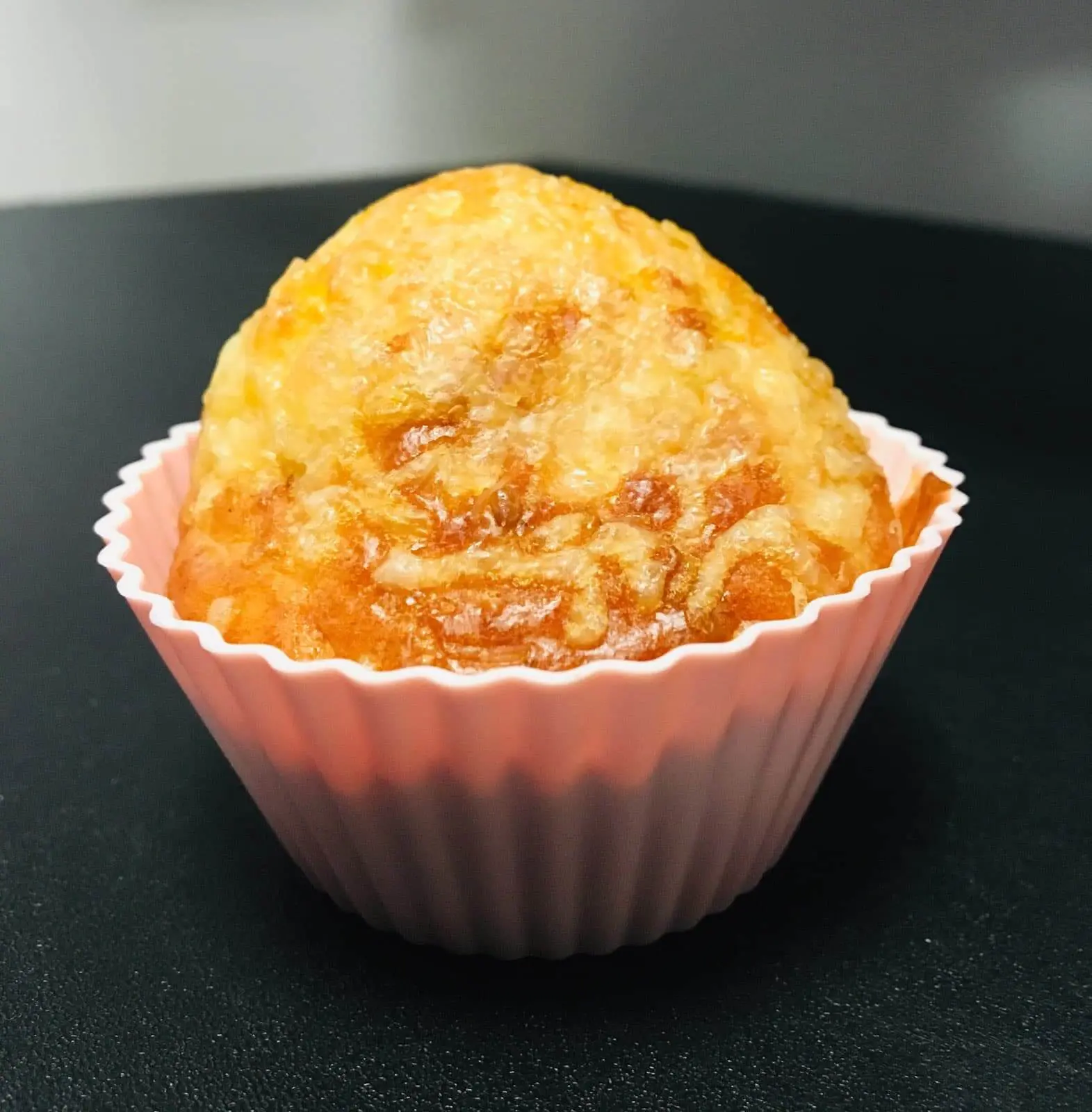 Muffins salés pesto, comté et parmesan